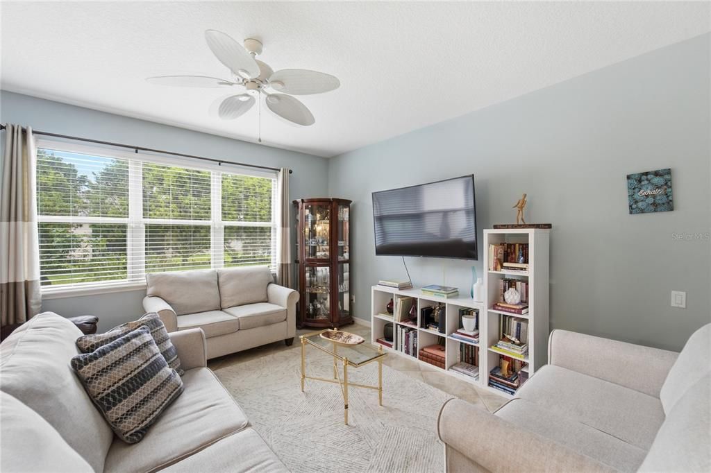 For Sale: $413,900 (3 beds, 2 baths, 1568 Square Feet)