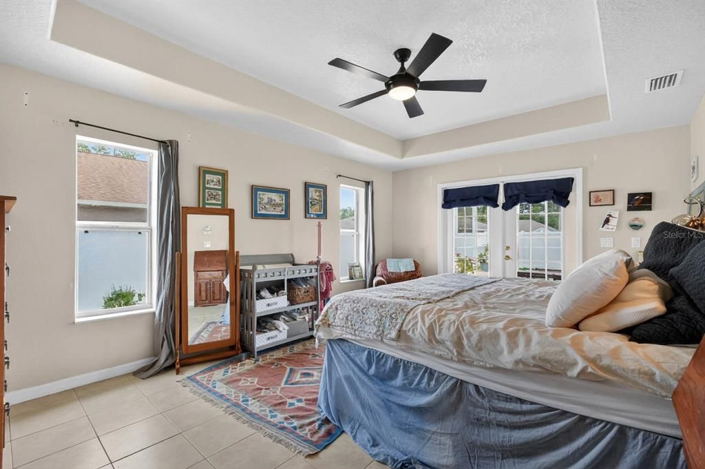 For Sale: $549,000 (4 beds, 4 baths, 2823 Square Feet)