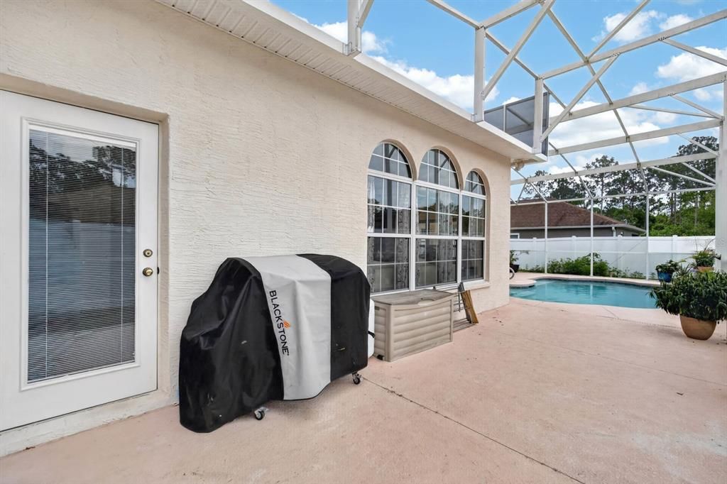 For Sale: $549,000 (4 beds, 4 baths, 2823 Square Feet)