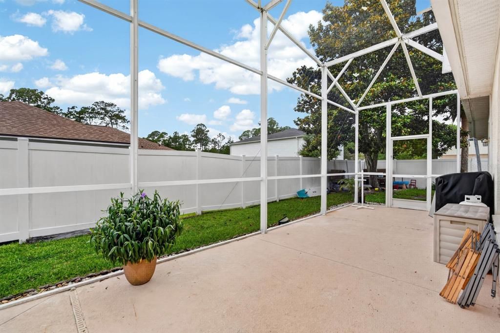 For Sale: $549,000 (4 beds, 4 baths, 2823 Square Feet)