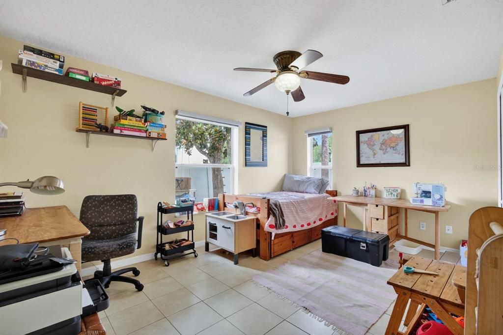 For Sale: $549,000 (4 beds, 4 baths, 2823 Square Feet)