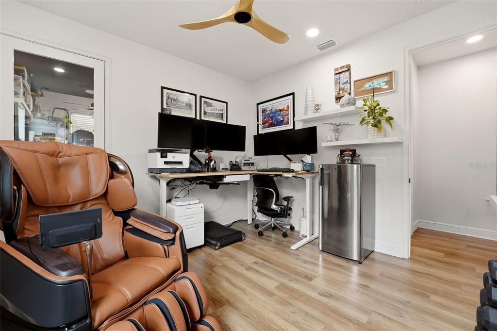 En Venta: $789,000 (4 camas, 3 baños, 2422 Pies cuadrados)