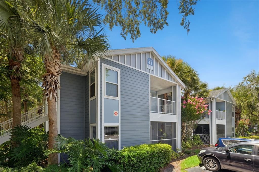 For Sale: $159,900 (2 beds, 1 baths, 819 Square Feet)