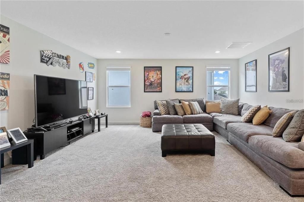 На продажу: $849,000 (5 спален, 3 ванн, 3359 Квадратных фут)