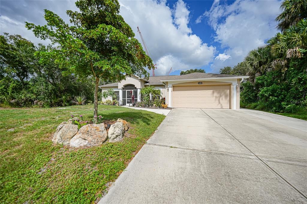 For Sale: $249,900 (3 beds, 2 baths, 1832 Square Feet)