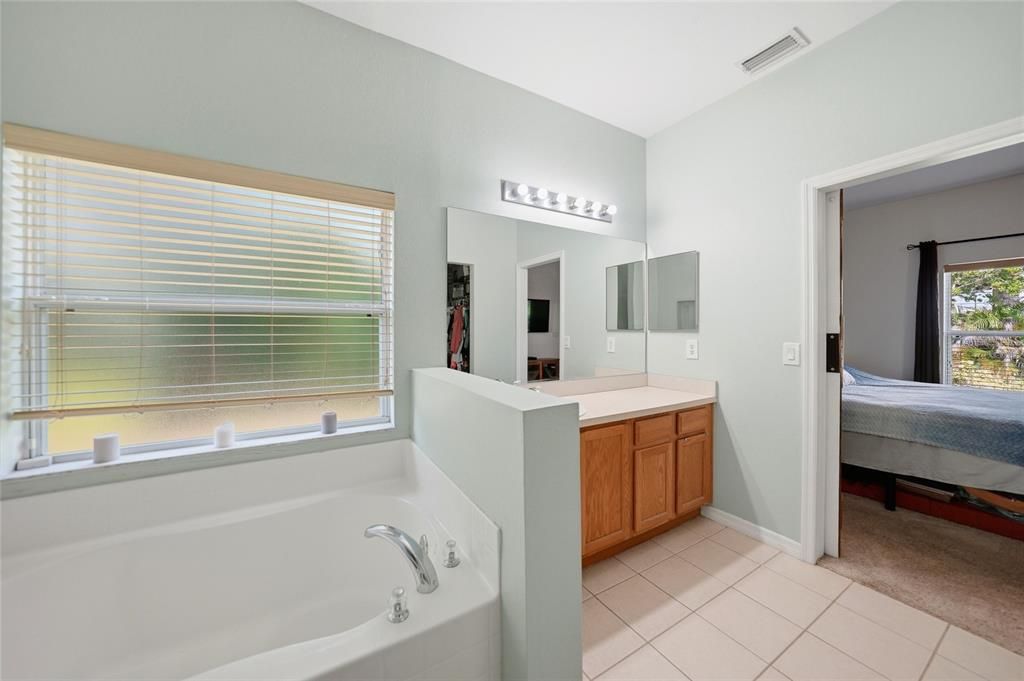 For Sale: $249,900 (3 beds, 2 baths, 1832 Square Feet)