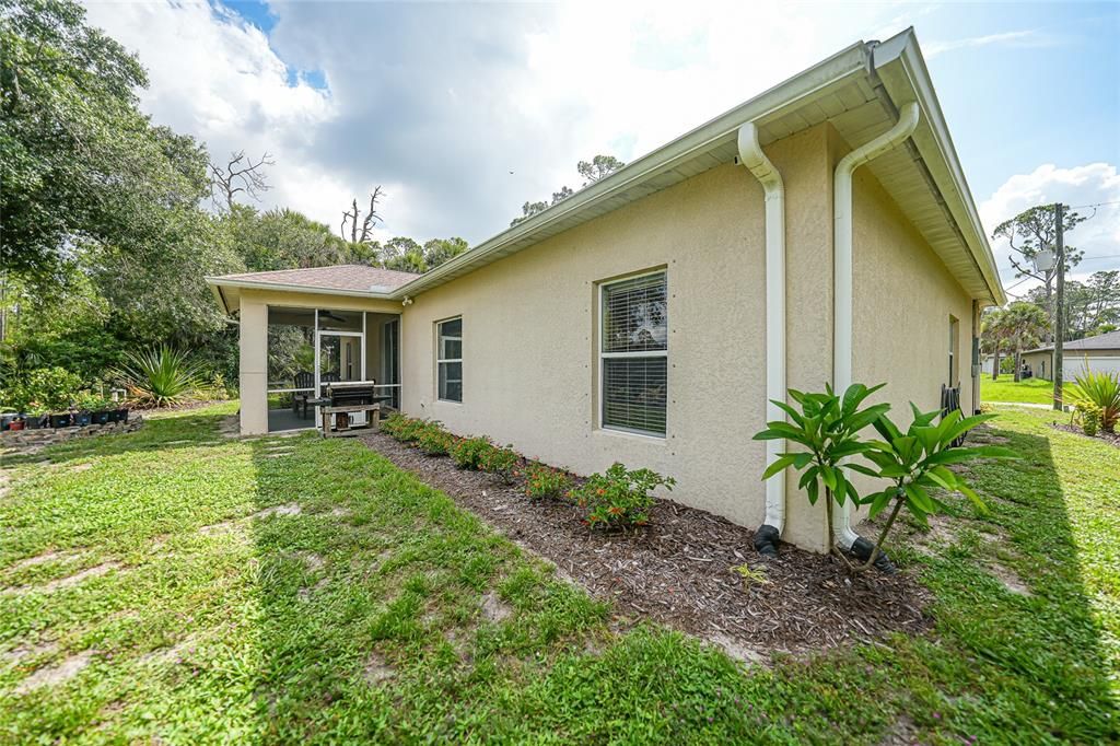 For Sale: $249,900 (3 beds, 2 baths, 1832 Square Feet)