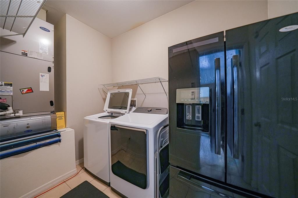 For Sale: $249,900 (3 beds, 2 baths, 1832 Square Feet)