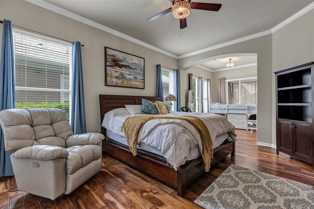 For Sale: $625,000 (3 beds, 4 baths, 3197 Square Feet)