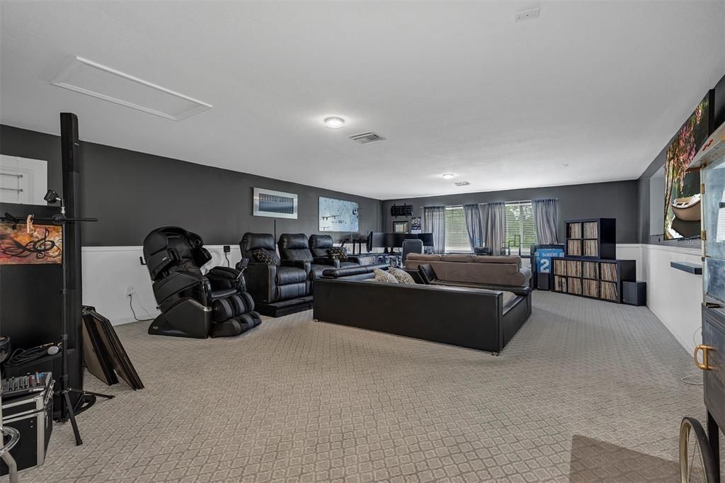 For Sale: $625,000 (3 beds, 4 baths, 3197 Square Feet)