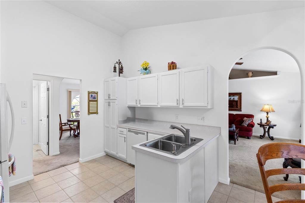 For Sale: $495,000 (3 beds, 2 baths, 1746 Square Feet)