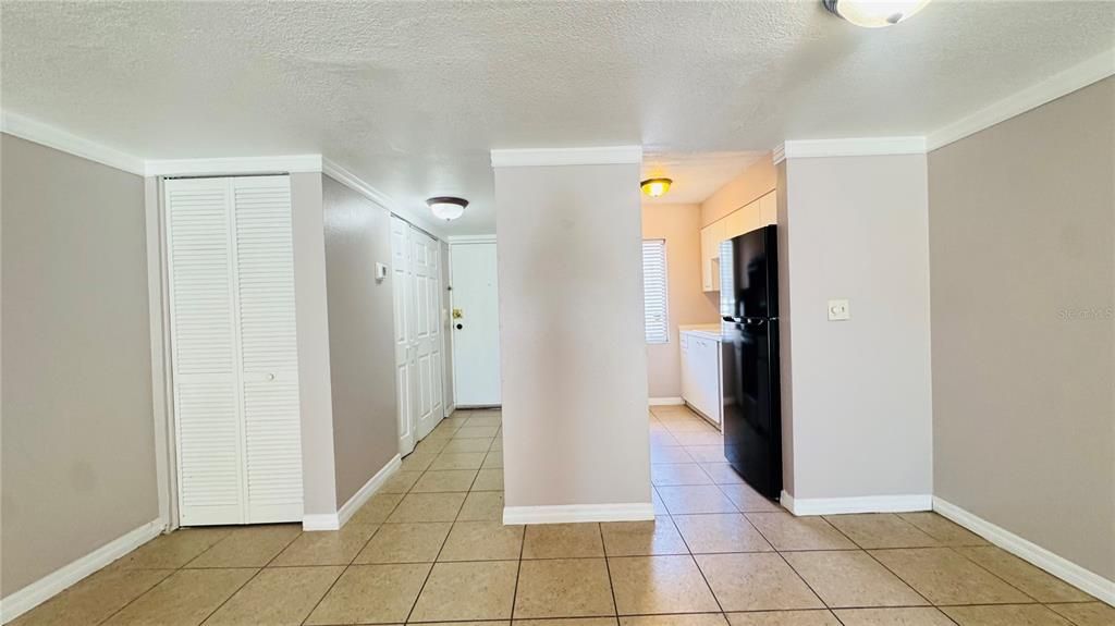 For Rent: $1,350 (1 beds, 1 baths, 783 Square Feet)