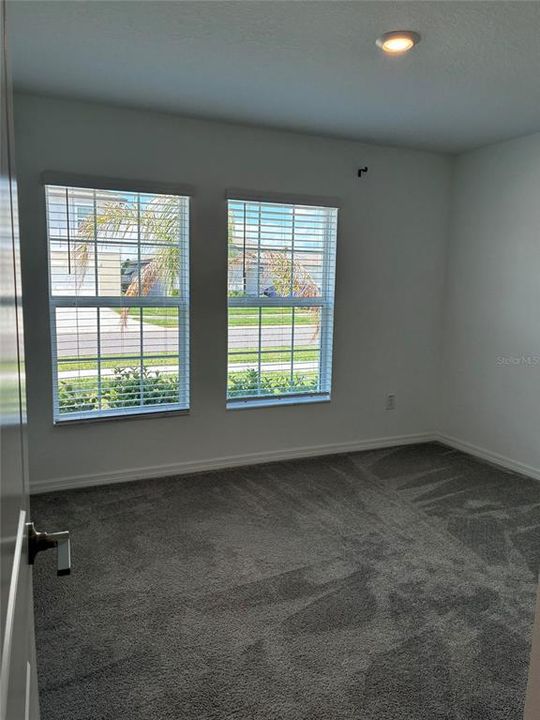 En Venta: $369,990 (3 camas, 2 baños, 1560 Pies cuadrados)