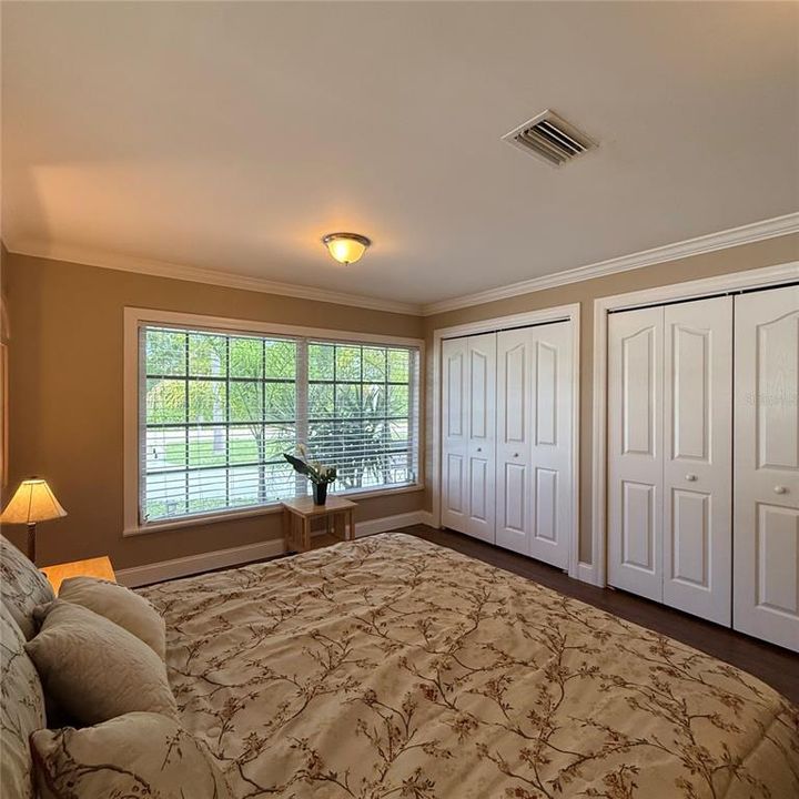 For Rent: $2,300 (2 beds, 1 baths, 1376 Square Feet)