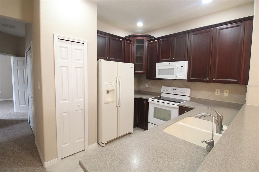 For Rent: $1,795 (2 beds, 2 baths, 1036 Square Feet)