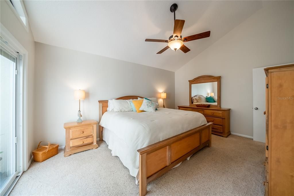 For Sale: $322,500 (3 beds, 2 baths, 1613 Square Feet)