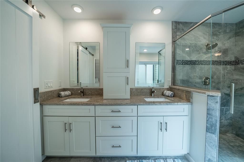 For Sale: $322,500 (3 beds, 2 baths, 1613 Square Feet)