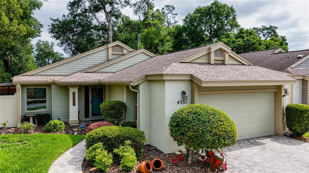 For Sale: $322,500 (3 beds, 2 baths, 1613 Square Feet)