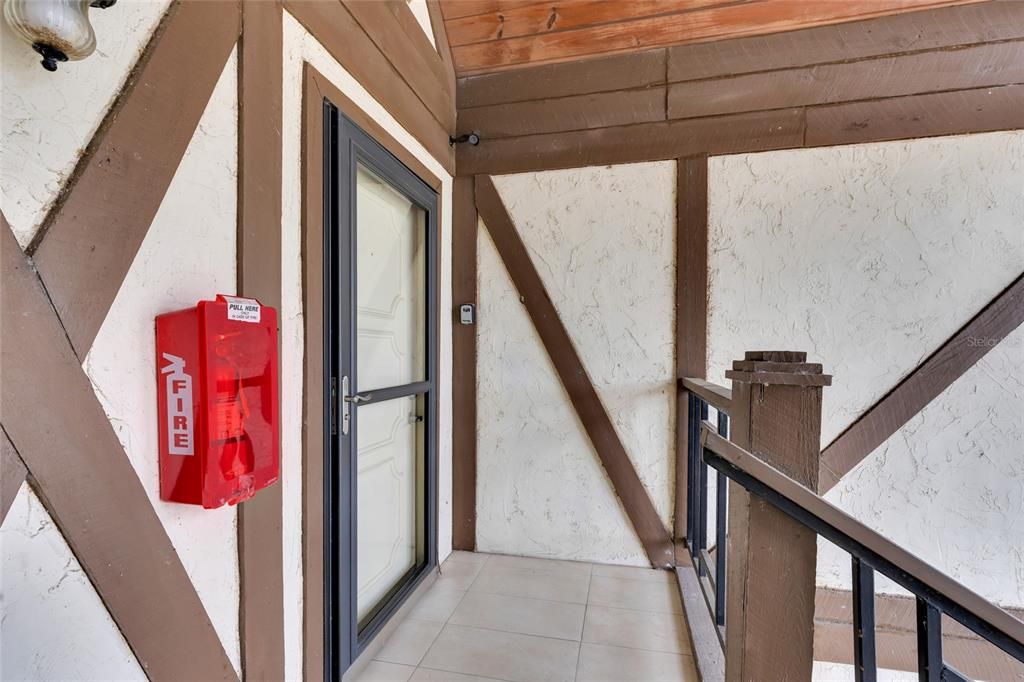 For Sale: $99,900 (2 beds, 2 baths, 1134 Square Feet)