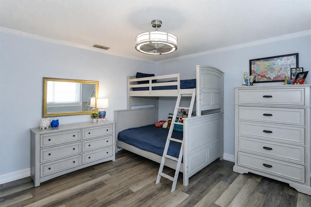 For Sale: $1,150,000 (3 beds, 2 baths, 3144 Square Feet)