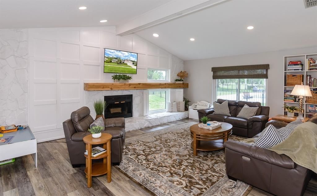 For Sale: $1,150,000 (3 beds, 2 baths, 3144 Square Feet)