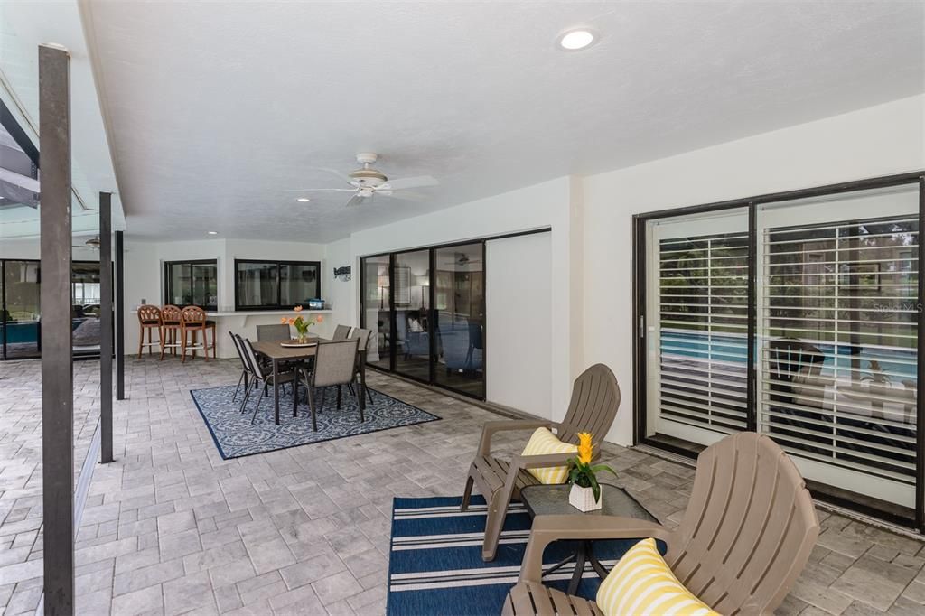 For Sale: $1,150,000 (3 beds, 2 baths, 3144 Square Feet)