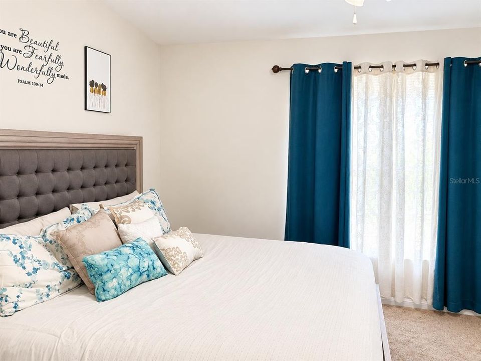 For Rent: $1,400 (2 beds, 2 baths, 1176 Square Feet)