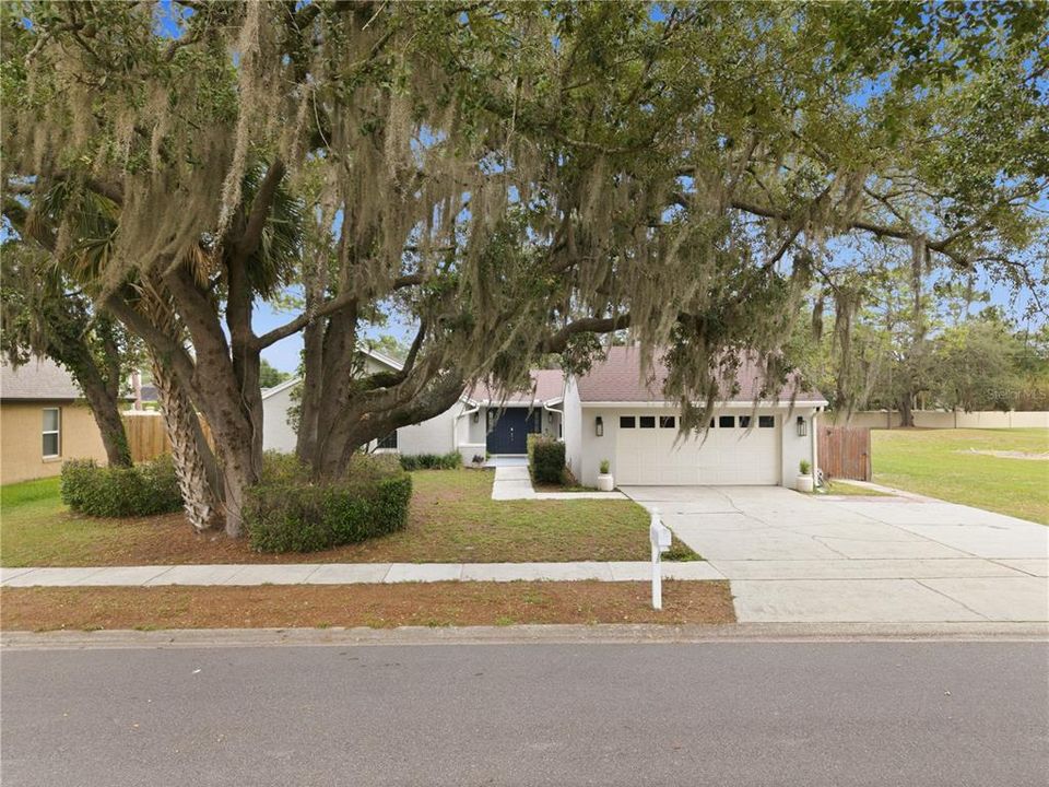 For Sale: $535,000 (4 beds, 2 baths, 2056 Square Feet)