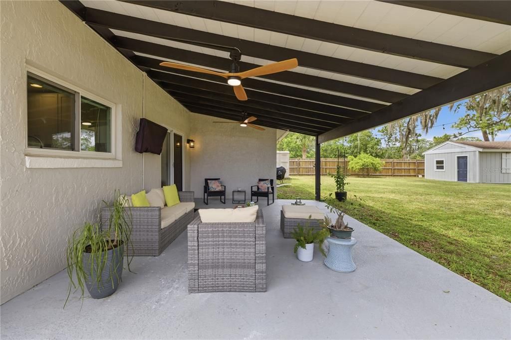 For Sale: $535,000 (4 beds, 2 baths, 2056 Square Feet)