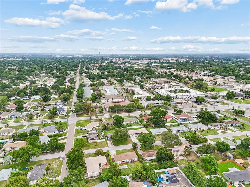 For Rent: $2,400 (2 beds, 1 baths, 1105 Square Feet)
