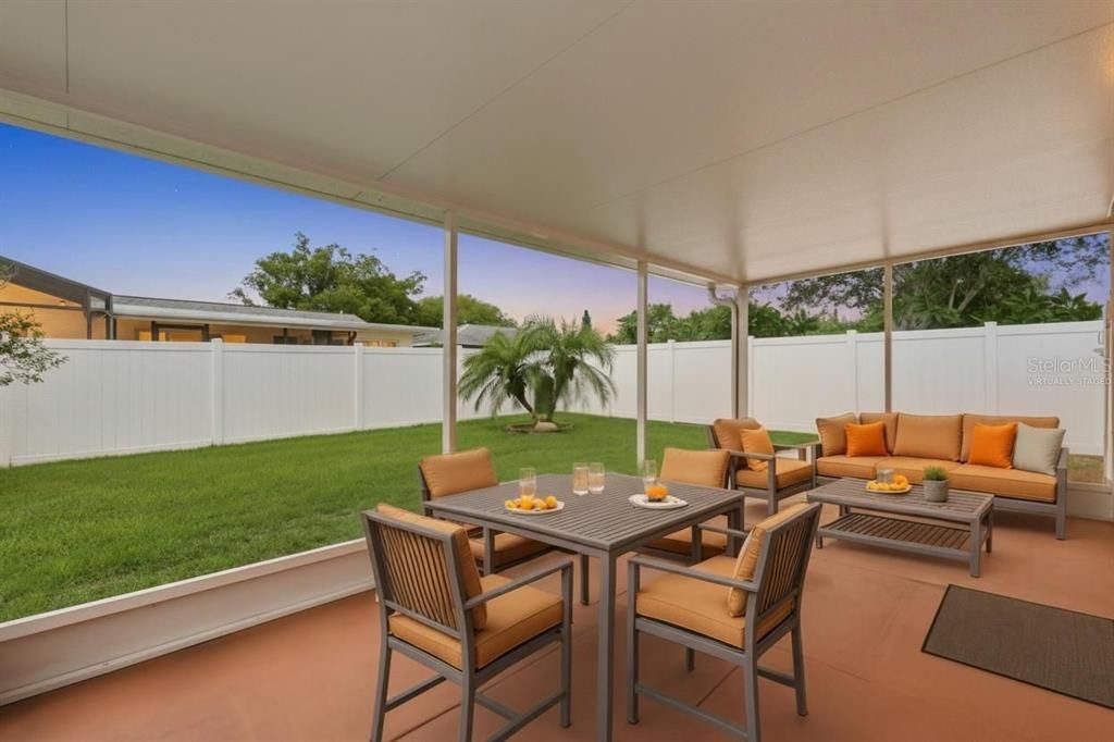 For Sale: $350,000 (2 beds, 1 baths, 1198 Square Feet)