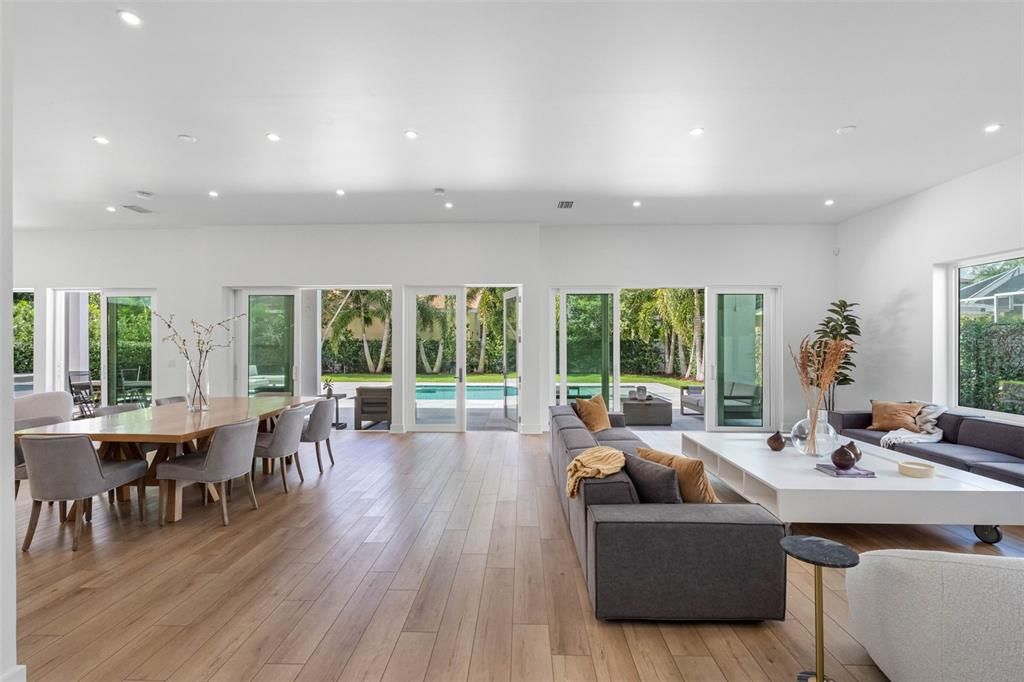 En Venta: $2,649,000 (4 camas, 5 baños, 4224 Pies cuadrados)