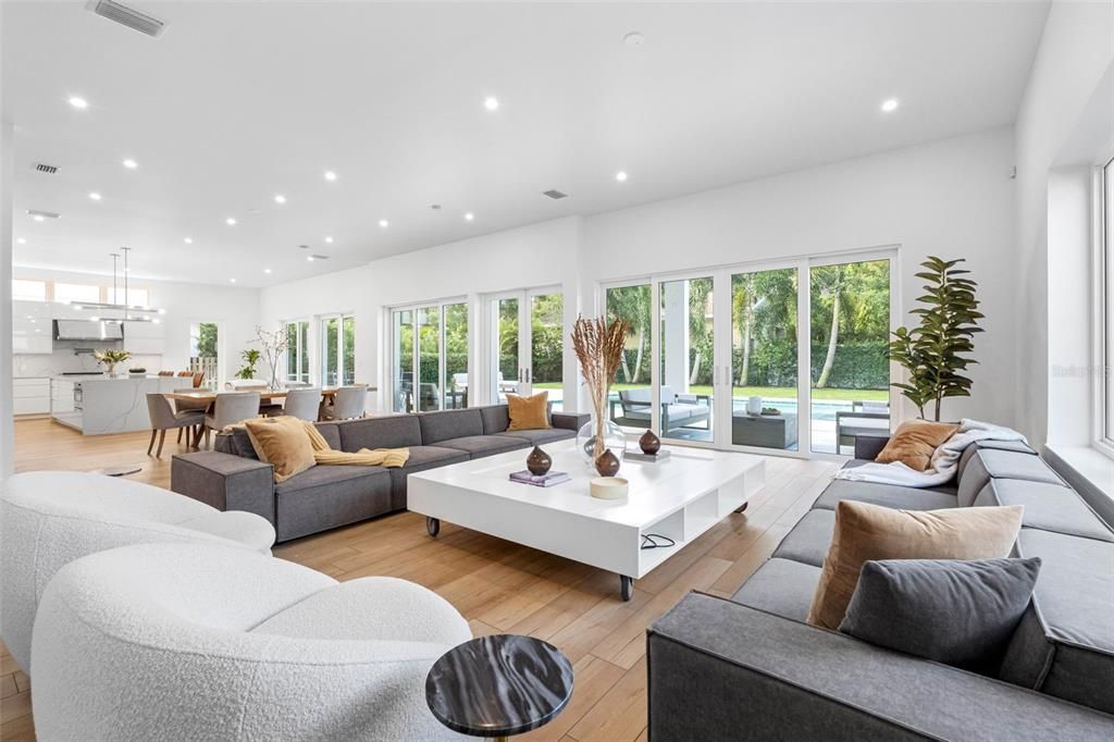 En Venta: $2,649,000 (4 camas, 5 baños, 4224 Pies cuadrados)