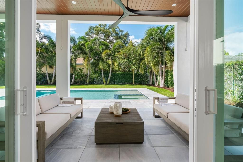 En Venta: $2,649,000 (4 camas, 5 baños, 4224 Pies cuadrados)