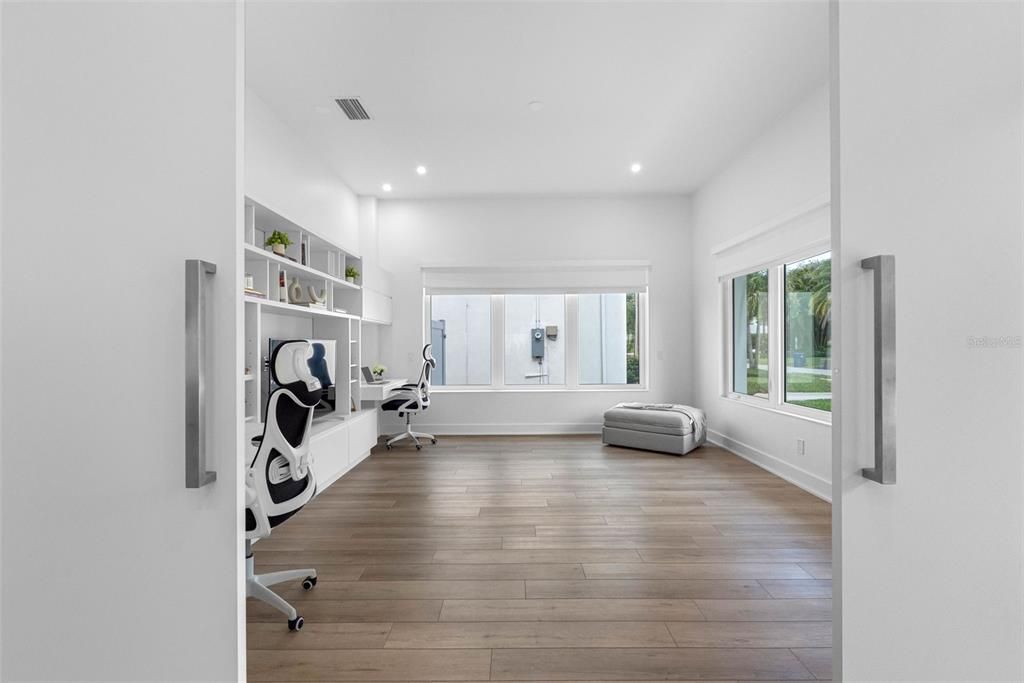 En Venta: $2,649,000 (4 camas, 5 baños, 4224 Pies cuadrados)
