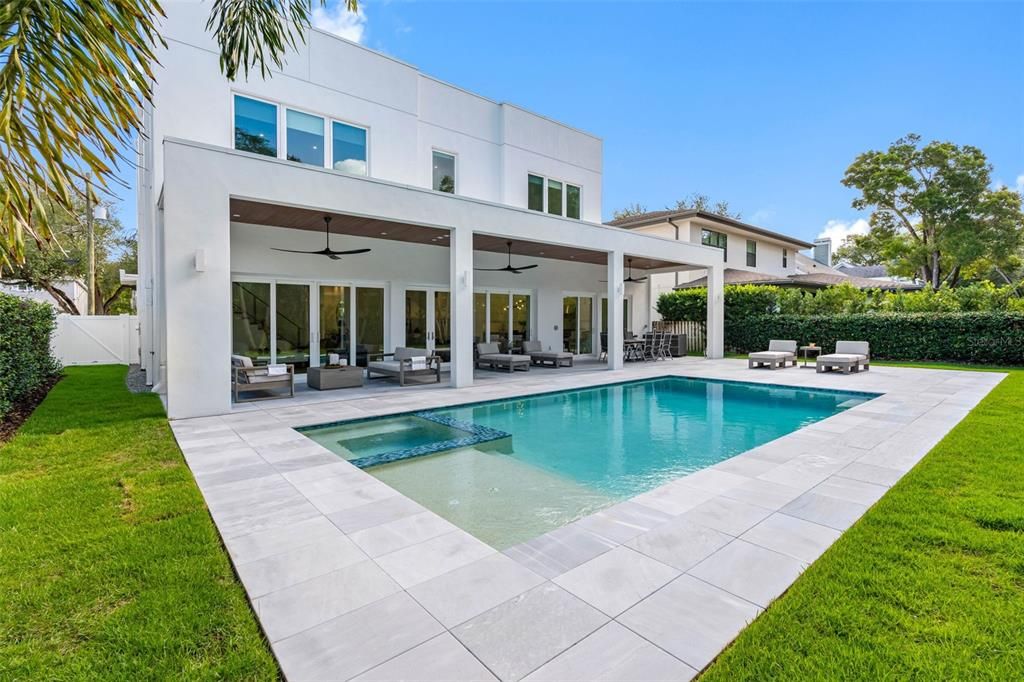En Venta: $2,649,000 (4 camas, 5 baños, 4224 Pies cuadrados)