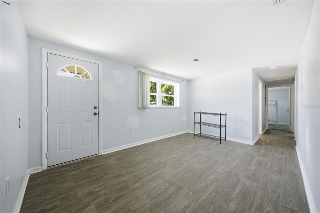 For Sale: $374,900 (5 beds, 4 baths, 3277 Square Feet)