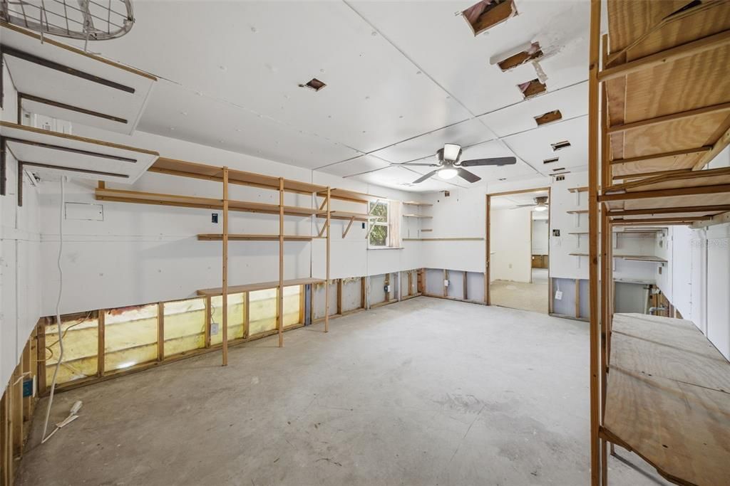For Sale: $374,900 (5 beds, 4 baths, 3277 Square Feet)