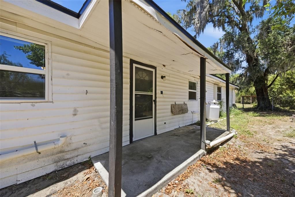 For Sale: $374,900 (5 beds, 4 baths, 3277 Square Feet)