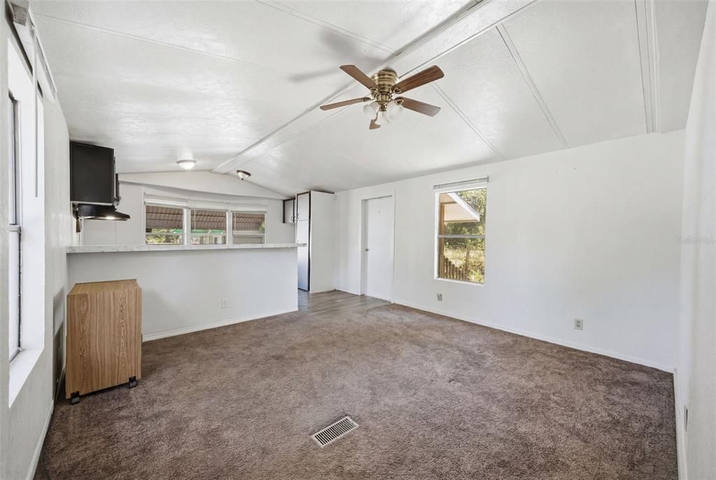 For Sale: $374,900 (5 beds, 4 baths, 3277 Square Feet)