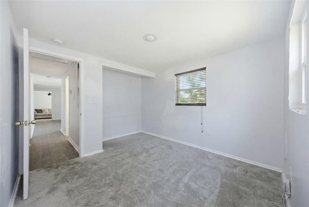 For Sale: $374,900 (5 beds, 4 baths, 3277 Square Feet)