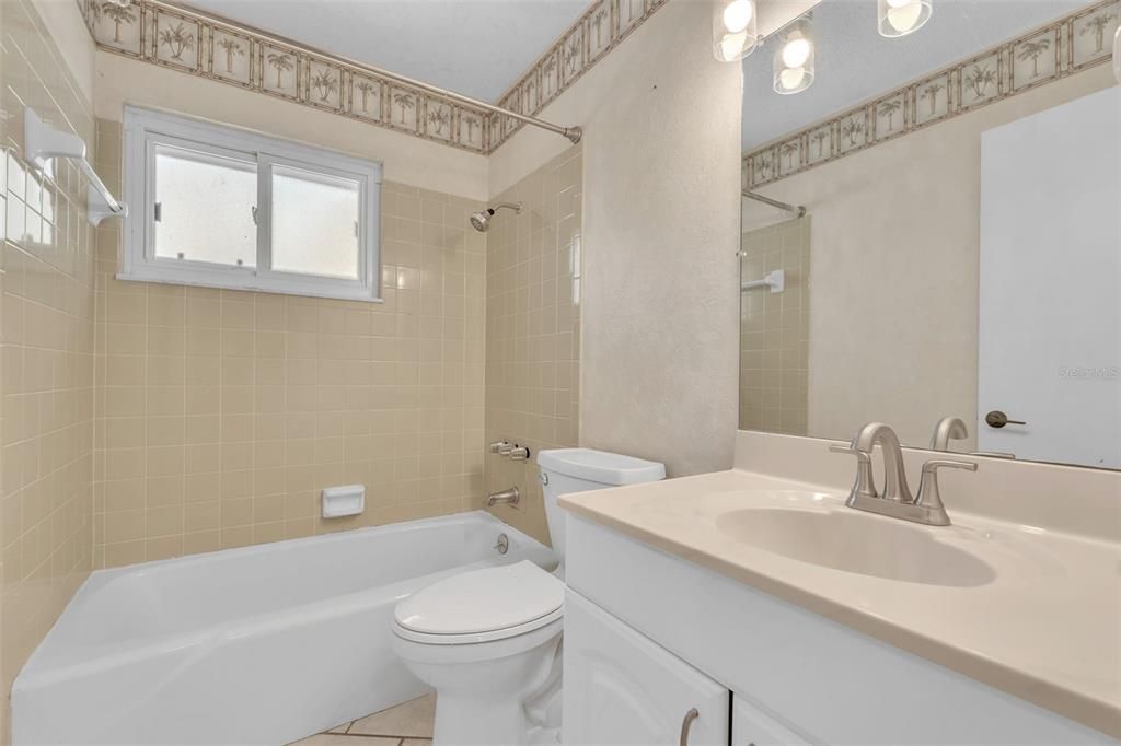 For Sale: $399,500 (3 beds, 2 baths, 1235 Square Feet)
