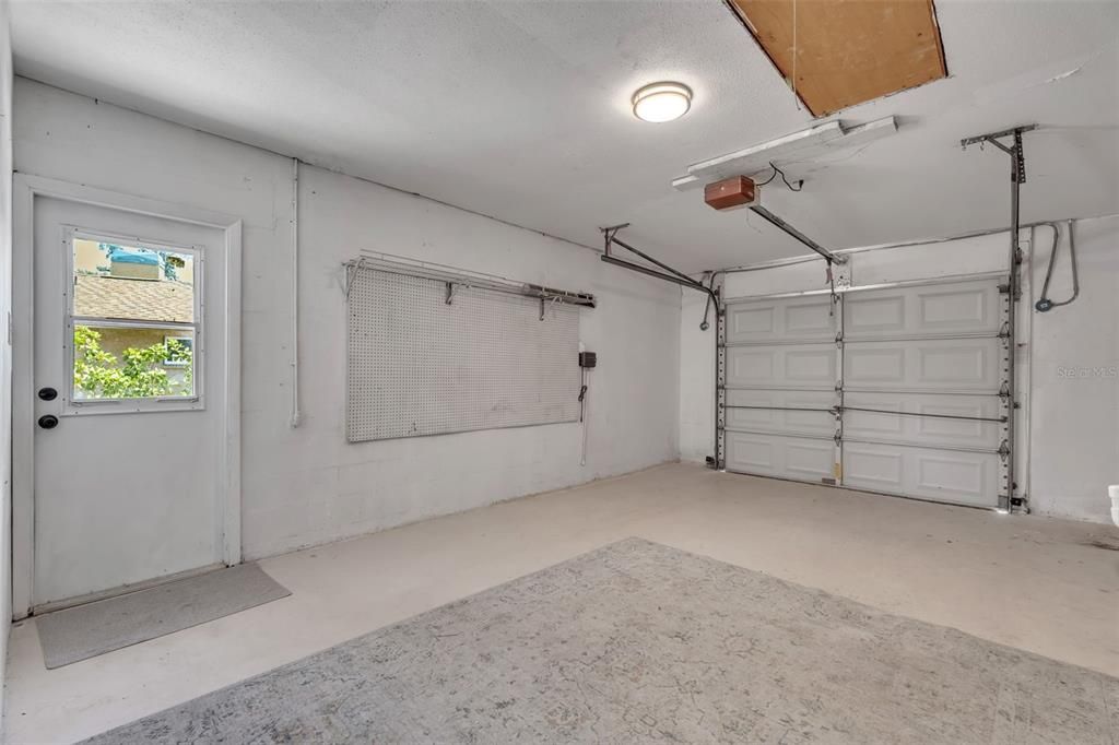 For Sale: $399,500 (3 beds, 2 baths, 1235 Square Feet)