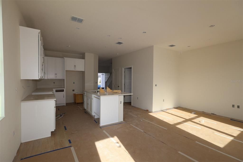 For Sale: $382,990 (3 beds, 2 baths, 1833 Square Feet)
