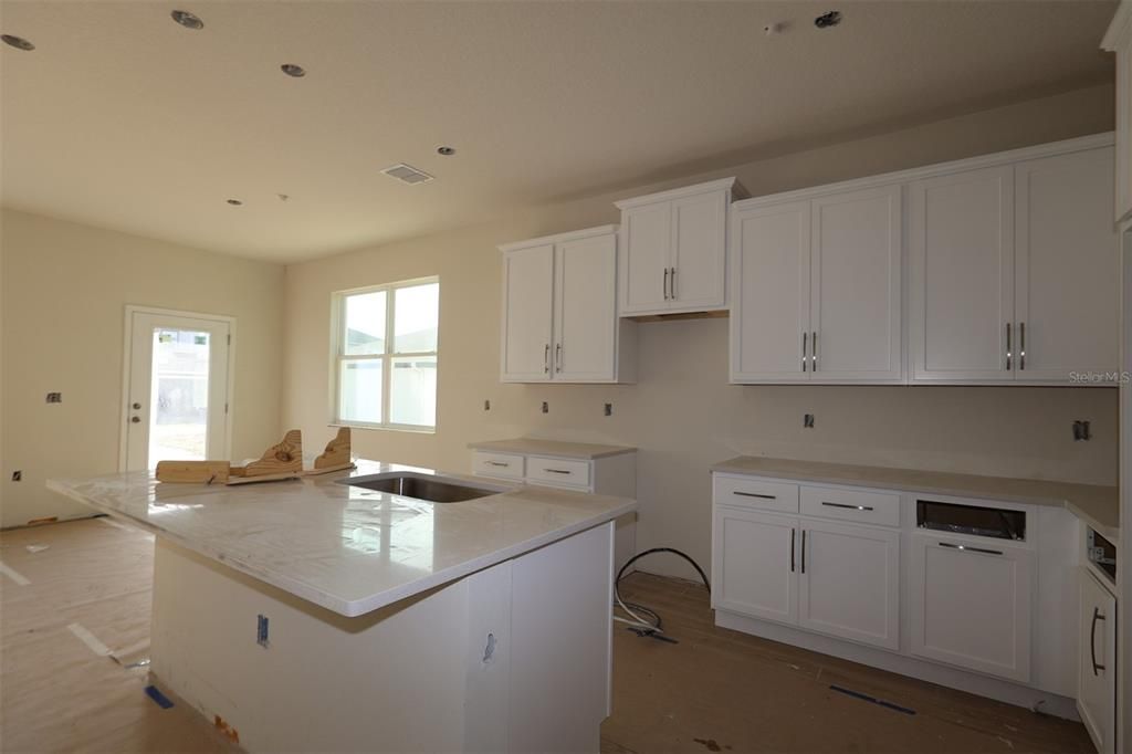For Sale: $382,990 (3 beds, 2 baths, 1833 Square Feet)