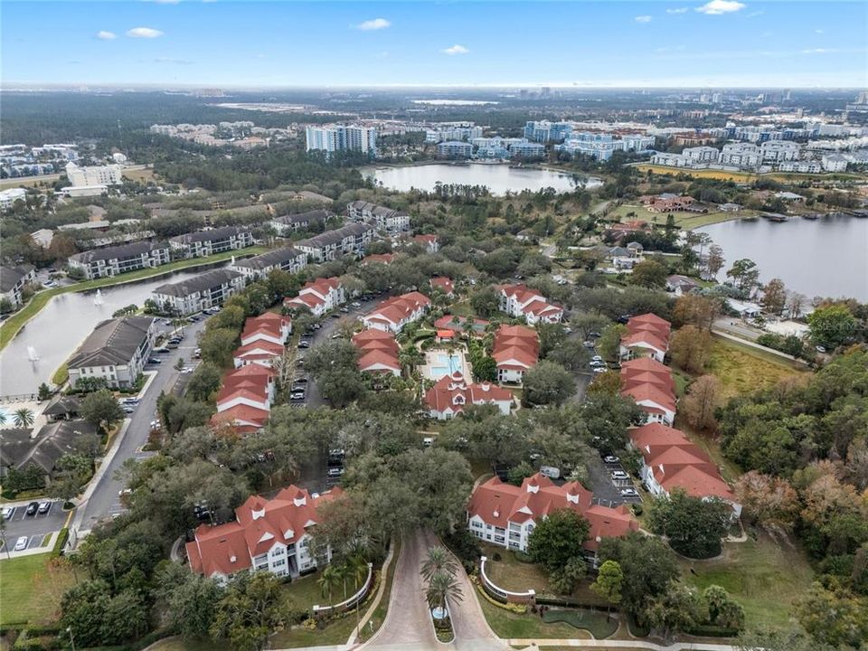 For Sale: $199,900 (2 beds, 2 baths, 971 Square Feet)