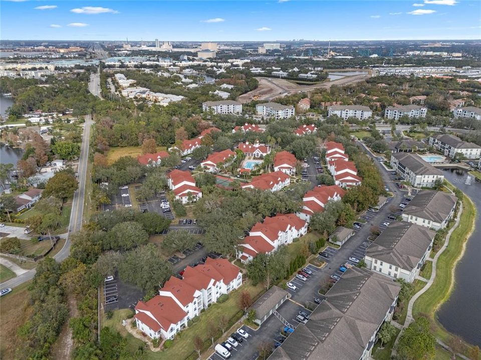 For Sale: $199,900 (2 beds, 2 baths, 971 Square Feet)