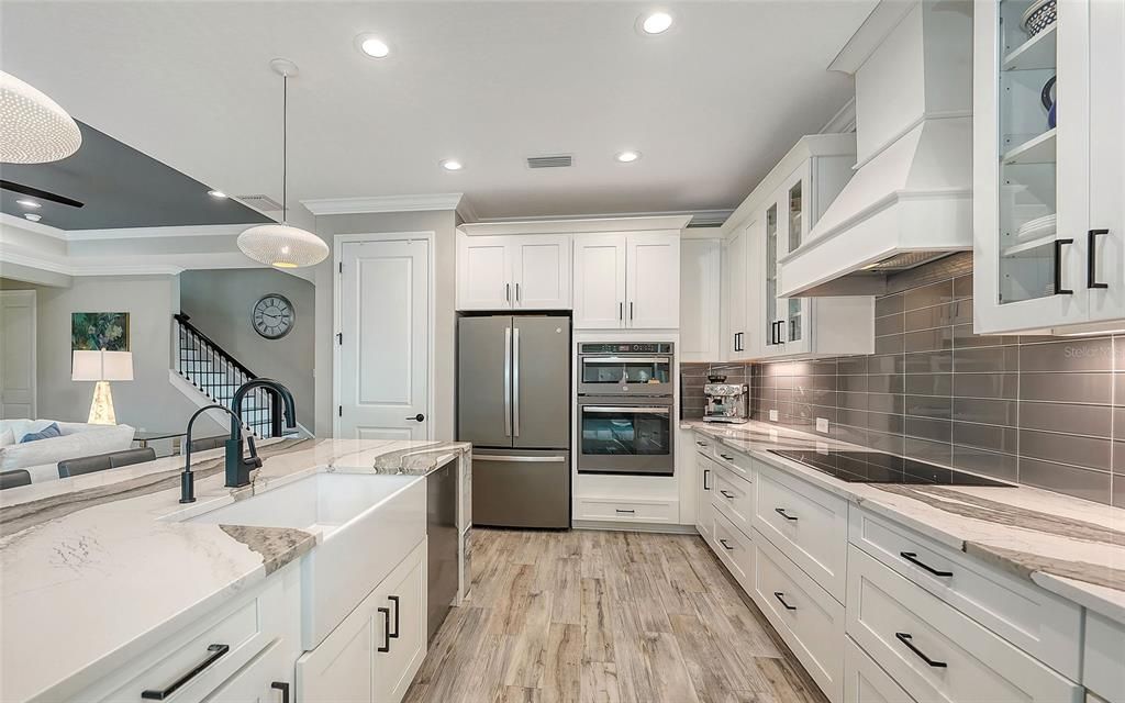En Venta: $995,000 (4 camas, 4 baños, 3182 Pies cuadrados)