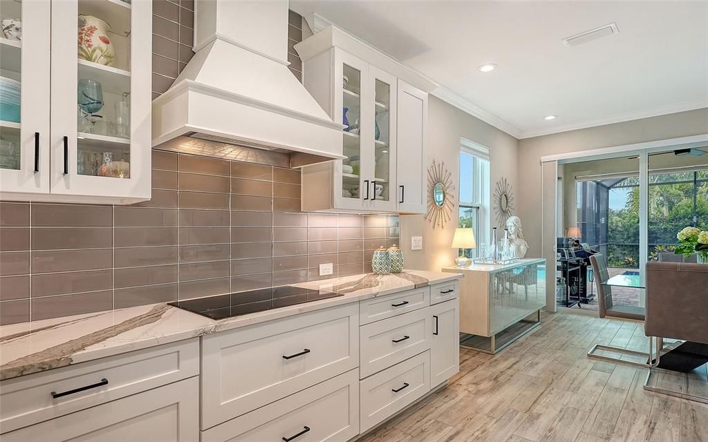 En Venta: $995,000 (4 camas, 4 baños, 3182 Pies cuadrados)