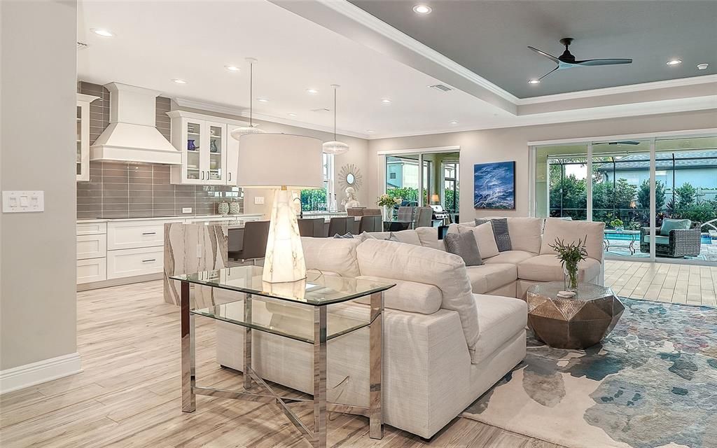 En Venta: $995,000 (4 camas, 4 baños, 3182 Pies cuadrados)